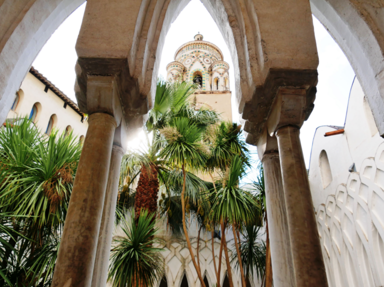 Elisabeth Birsak "Kreuzgang beim Dom Amalfi"