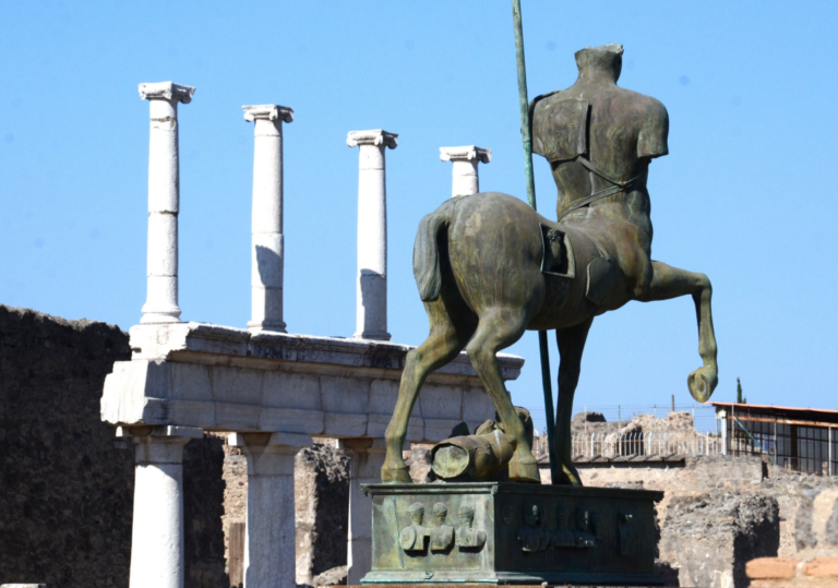 Franz Birsak "Zentaur im Forum Pompeji"